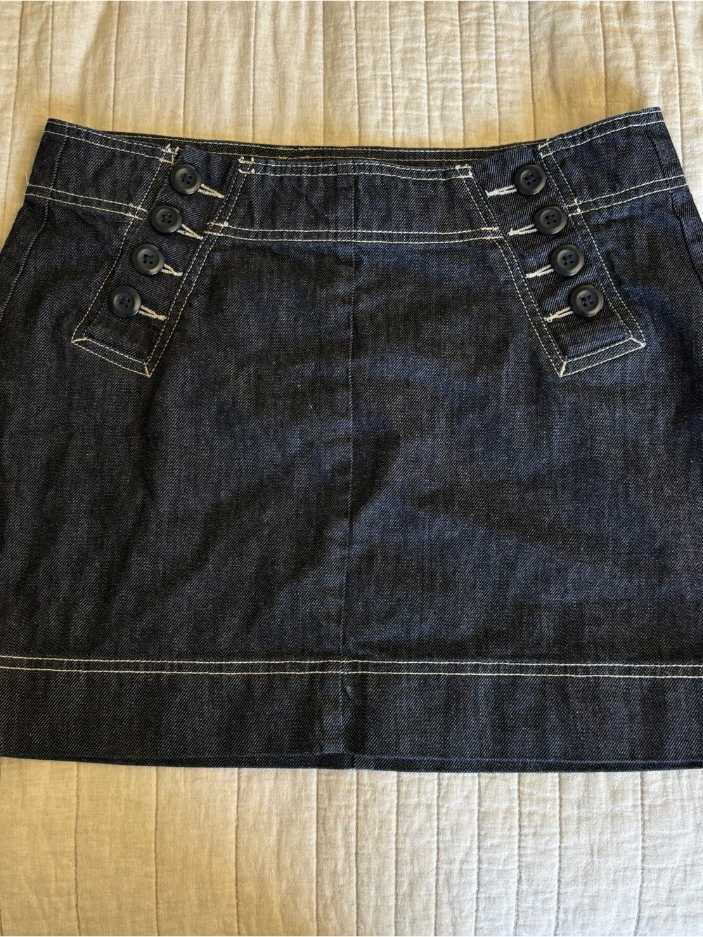 🍂FALL skirt VNTG/Y2K GAP Dark Blue Denim Mini Skirt with Button Detail